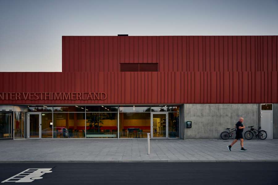 Swimming dreams take shape behind steel profiles in Vesthimmerland, Svømmecenter Vesthimmerland, Løgstørvej 59, 9600 Aars, Denmark